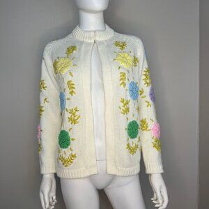 Vintage 1960s/70s Floral Embroidered Cardigan Sweater, Glamour Knit Size Medium